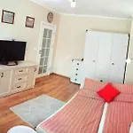 дом анести Appartement Varna