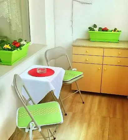 дом анести דירה וארנה
