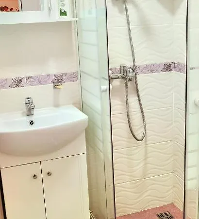 дом анести 바르나